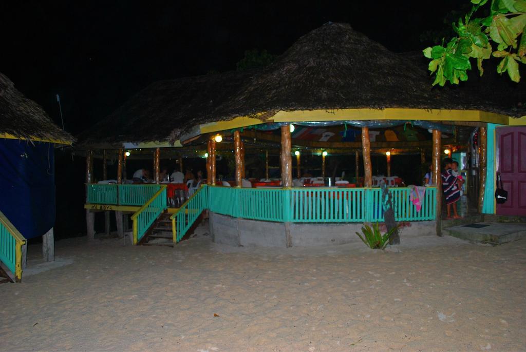 Taufua Beach Fales Lalomanu エクステリア 写真