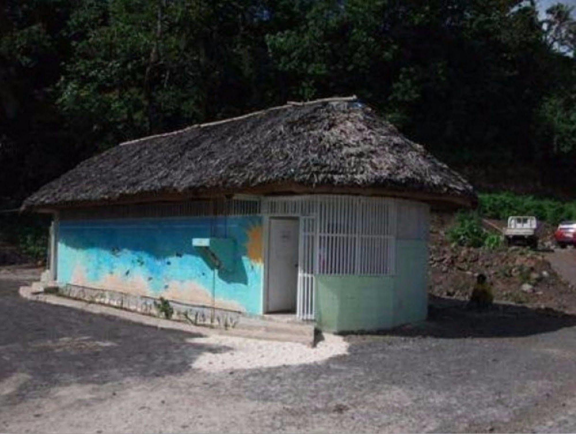 Taufua Beach Fales Lalomanu エクステリア 写真